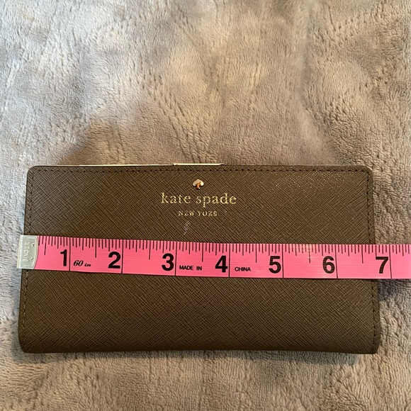 Kate Spade NY leather wallet grey & white - Picture 9 of 11